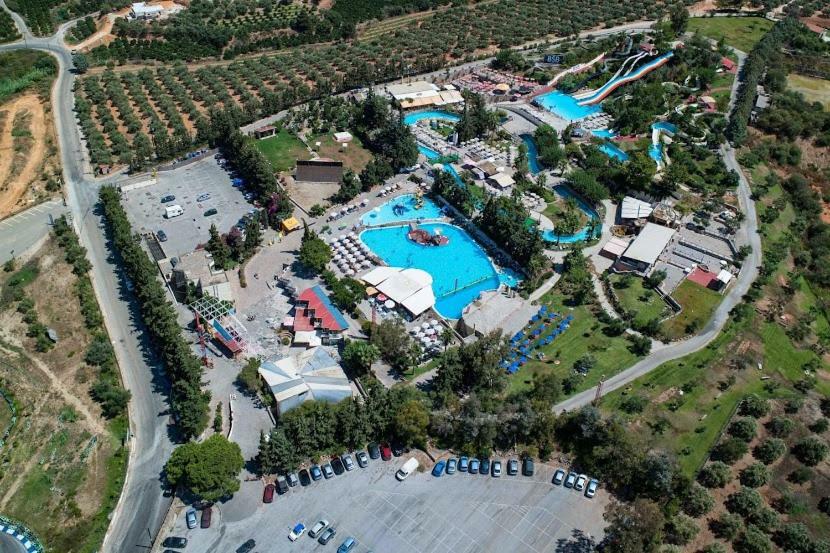 Villa Oasis Galatas  Luaran gambar
