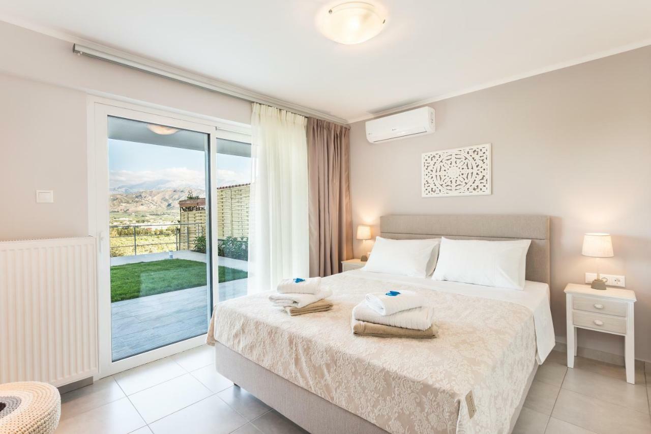 Villa Oasis Galatas  Luaran gambar